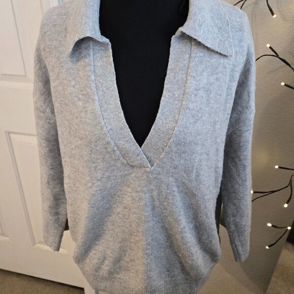 H&M - Small - Light Grey Sweater - EUC - Picture 1 of 4